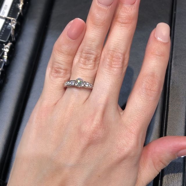 【ラザール ダイヤモンド(LAZARE DIAMOND)の口コミ】 カジュアルに普段使いしたい、でもフォーマルな場や特別なお出かけの時に…