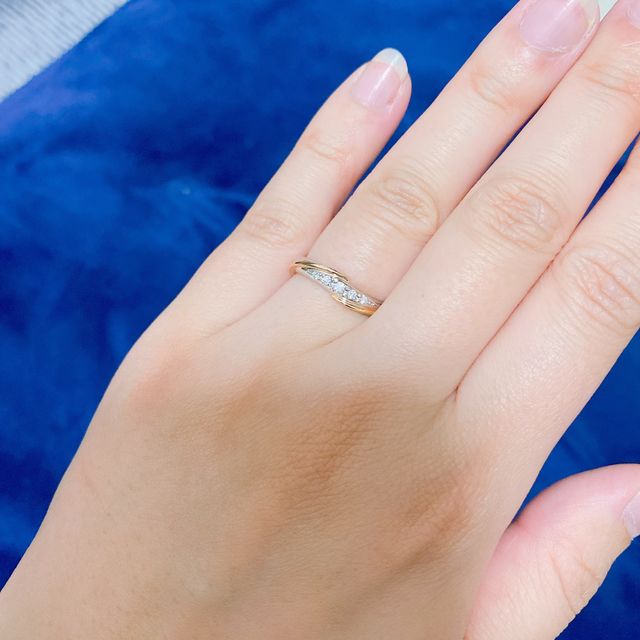 【アイプリモ(I-PRIMO)の口コミ】 デザインが珍しく、他店舗ではないようなものでした。ゴールドのラインが…