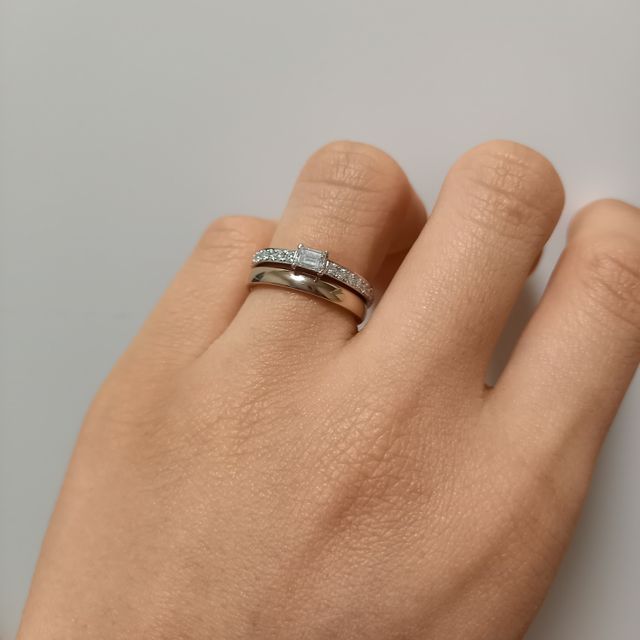 【TANZO.(鍛造指輪)の口コミ】 丸い一粒ダイヤの婚約指輪にプラチナの結婚指輪という一般的なものが好み…