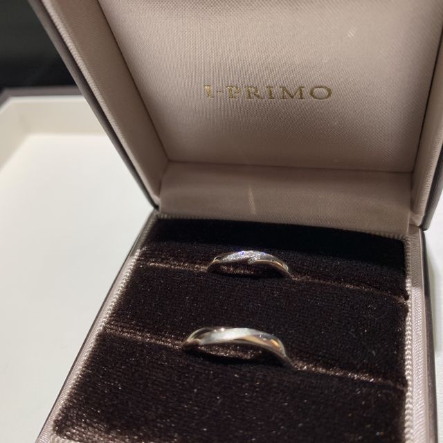 【アイプリモ(I-PRIMO)の口コミ】 いろいろな種類を見た中で1番印象的なデザインで
2人で「これがいい！」と…