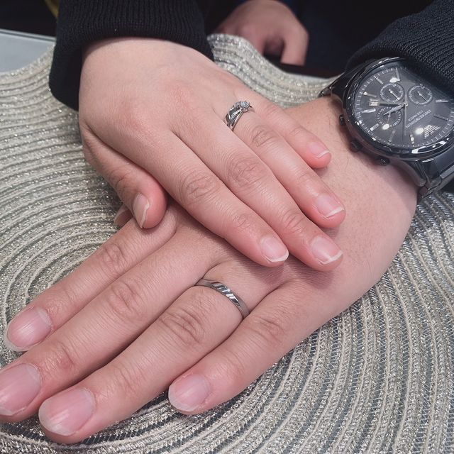 【アイプリモ(I-PRIMO)の口コミ】 デザインというよりも
彼女が欲しいと思ったものを選びました。
もともと…