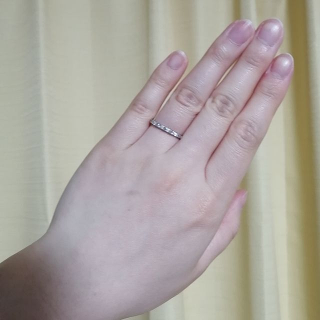 【Love Bond(ラブボンド)の口コミ】 ダイヤといえばキラキラとしたイメージですが透明感のある輝きに一目惚れ…