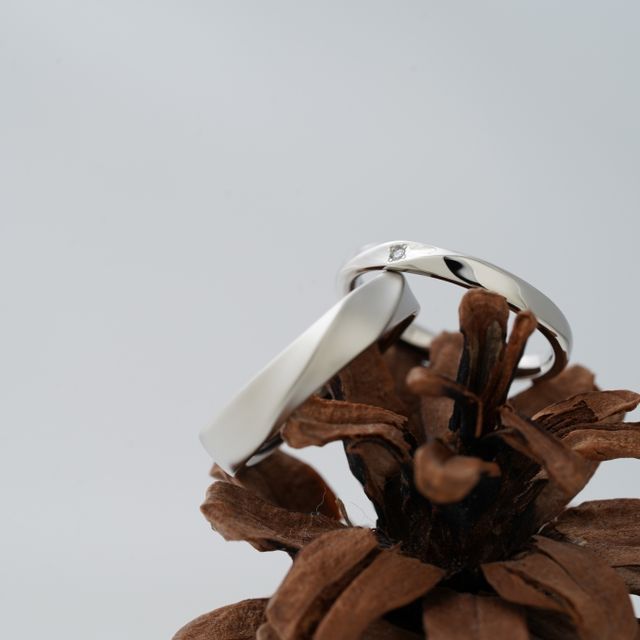 【THREE TREES(スリーツリーズ)の口コミ】 お互いの結婚指輪を型から作っていくということで、指輪の出来上がりまで…