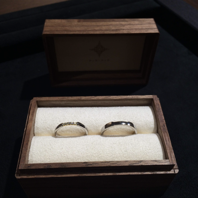 【PORTADA(ポルターダ)の口コミ】 指輪はシルバーと決めていました。ですがゴールドの指輪にも目移りするよ…