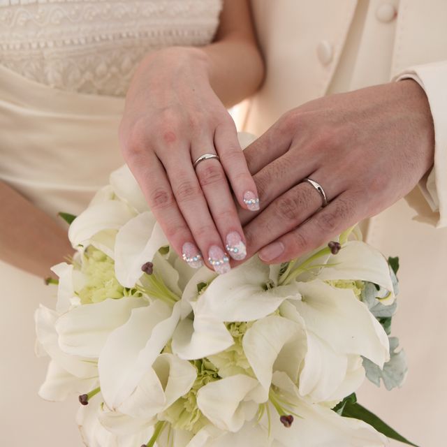 【俄(にわか)の口コミ】 日常的に二人ともつけられるシンプルで且つちょっと一捻りあるデザインを…