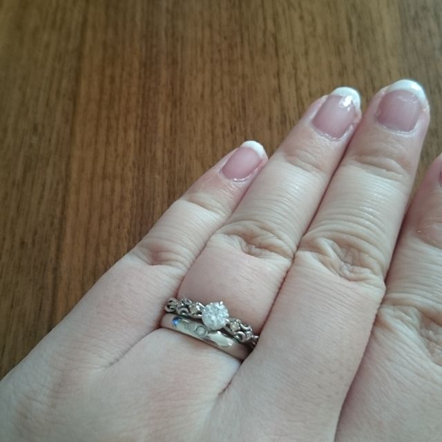 【JEWELRY  KAMATA(ジュエリーかまた)の口コミ】 エンゲージリングもこちらで購入したので、そのままおねがいしました。
予…