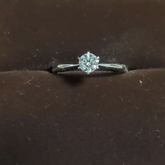 【アイプリモ(I-PRIMO)の口コミ】 デザインが素敵でした。リングの種類もたくさんあったのですがあとで変更…