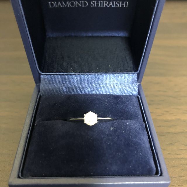 【銀座ダイヤモンドシライシの口コミ】 希望に合うダイヤモンドの石を店員さんと選び、その次にリングを組み合わ…