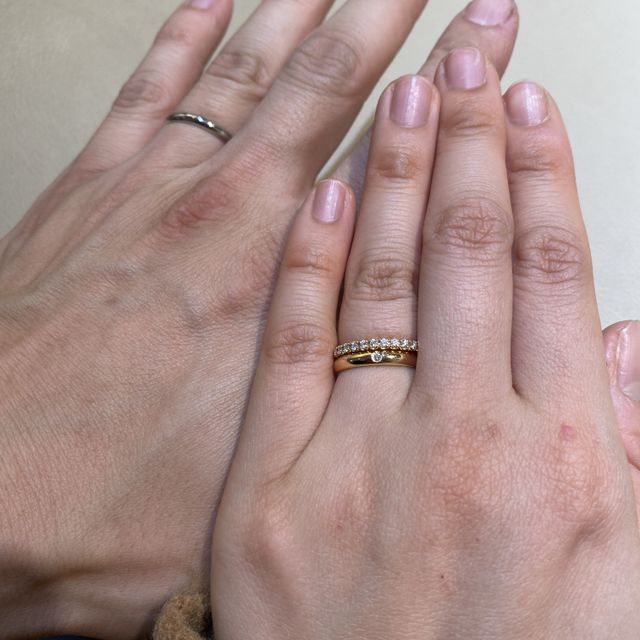 【カルティエ(Cartier)の口コミ】 シンプルなデザインがいいと思っていて、カルティエの赤い箱に憧れもあり1…