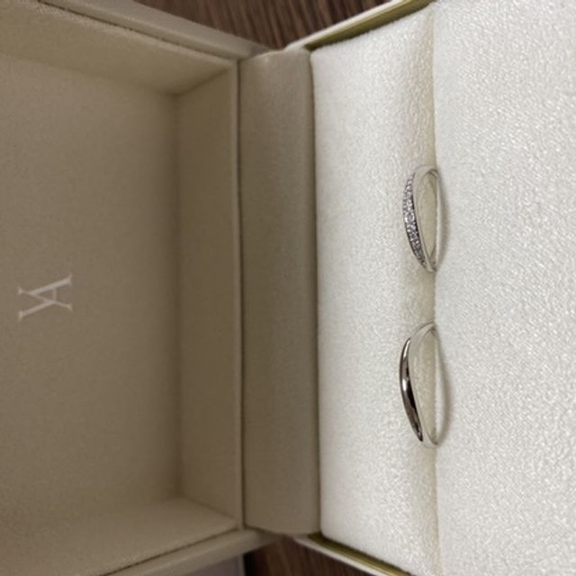 【ヴァンドーム青山(VENDOME AOYAMA)の口コミ】 デザインに一目惚れ。石が入ってることによってファッションリング感がで…