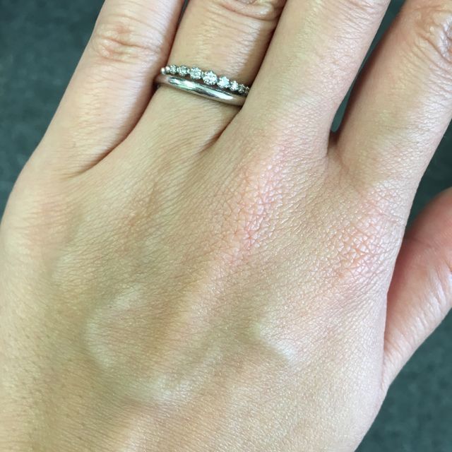 【ヴァンドーム青山(VENDOME AOYAMA)の口コミ】 百貨店のアクセサリー売り場をぐるぐるまわり私はシンプルで華奢なものを…