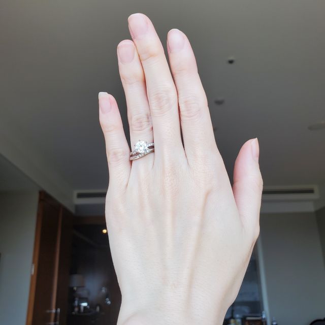 【ケイウノ ブライダル(K.UNO BRIDAL)の口コミ】 婚約指輪は母から譲り受けたダイヤを使用することにしました。その為リフ…