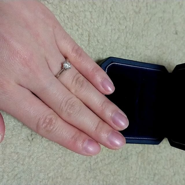 【銀座ダイヤモンドシライシの口コミ】 ダイヤの品質も高く、ダイヤモンド専門店なだけあるなと感じました。また…