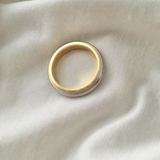 【ティファニー(Tiffany & Co.)の口コミ】 ゴールドとシルバーの組み合わせに一目惚れしました。
細かいミルグレイン…