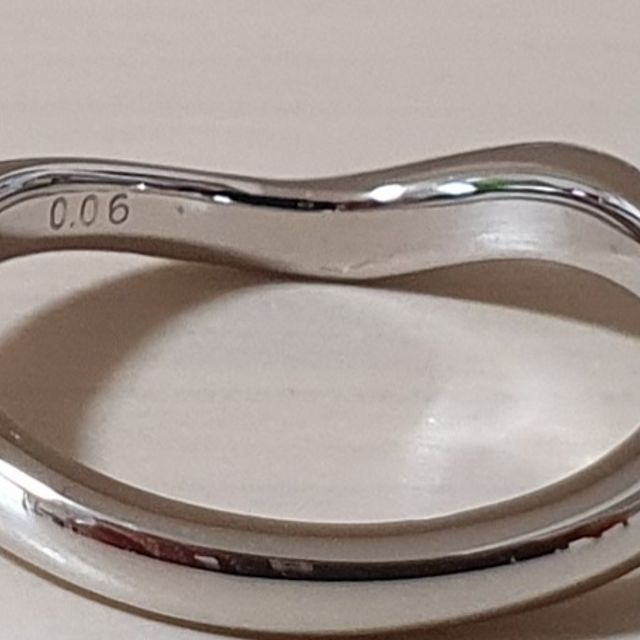 【アイプリモ(I-PRIMO)の口コミ】 曲線がかかっていて、特徴的なリングが欲しかったです。
今回選んだものは…