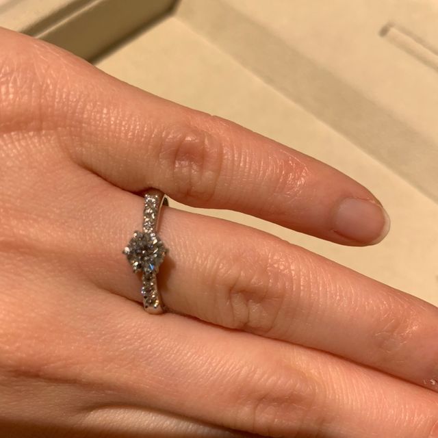 【和光ブライダルブティックギンザの口コミ】 和光の指輪は、ゴージャスな感じのものが多かった印象です。オリジナルデ…