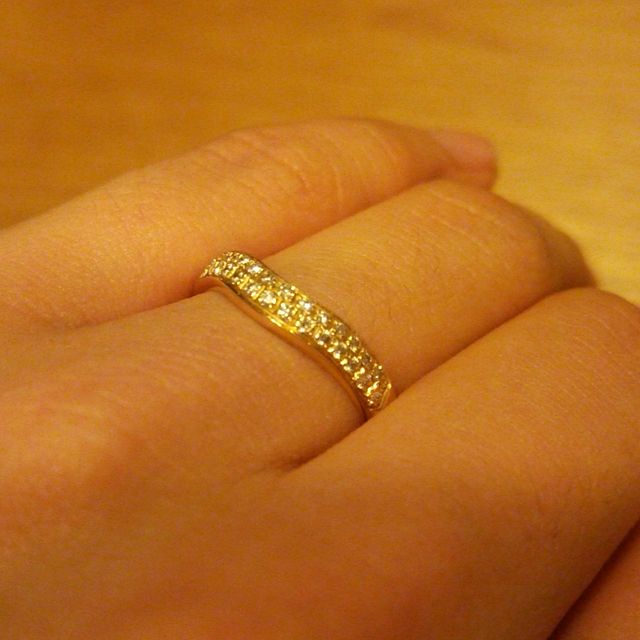 【ブルガリ(BVLGARI)の口コミ】 シンプルでいつでもつけれるので、購入しました。結婚後もちょくちょくに…