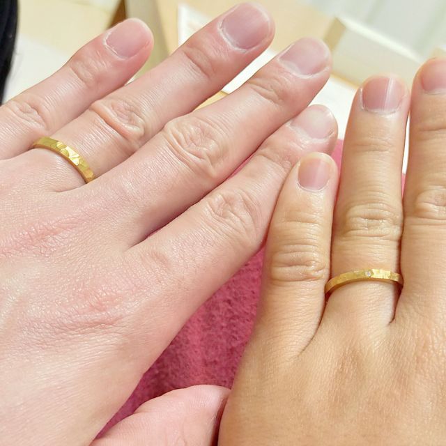【CRAFY(クラフィ)の口コミ】 指輪はよくあるプラチナではなく、
ゴールドやピンクゴールドで作りたいと…