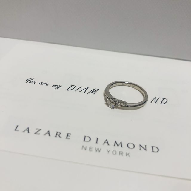 【ラザール ダイヤモンド(LAZARE DIAMOND)の口コミ】 もともと細めのリングが好きで、婚約指輪も同様のデザインをさがしており…