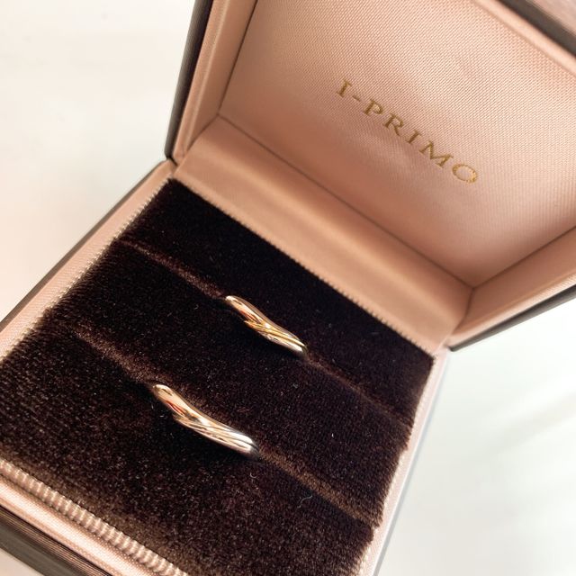 【アイプリモ(I-PRIMO)の口コミ】 デザインが気に入り購入しました。また、Vラインの部分をプラチナやゴール…