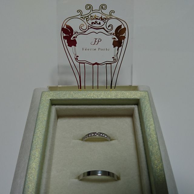 【Feerie Porte(フェーリー ポルテ)の口コミ】 毎日つけるものなので、最初はシンプルなデザインが良いと思っていたが試…