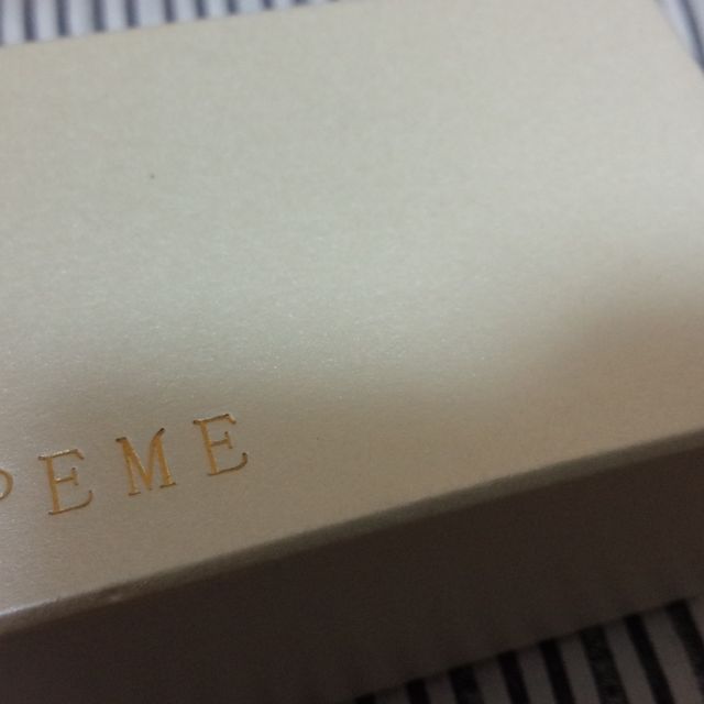 【AHKAH(アーカー)の口コミ】 元々AHKHAが好きで、結婚指輪を買うならここと決めていました。
もう少し…