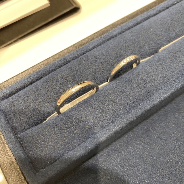 【4℃ BRIDAL(ヨンドシーブライダル)の口コミ】 シンプルなデザインが好きだったのでストレートの形に絞って探しました！…