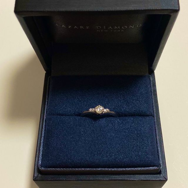 【ラザール ダイヤモンド(LAZARE DIAMOND)の口コミ】 華やかさがありつつ、ゴツゴツしていなくてシンプルなもの、指が長く綺麗…