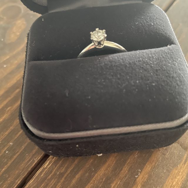 【ティファニー(Tiffany & Co.)の口コミ】 旦那が選んでくれたので私の意見は特に反映されている訳では無いですが、…