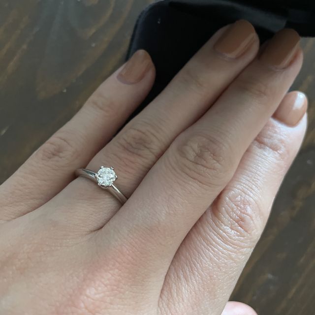 【ティファニー(Tiffany & Co.)の口コミ】 旦那が選んでくれたので私の意見は特に反映されている訳では無いですが、…