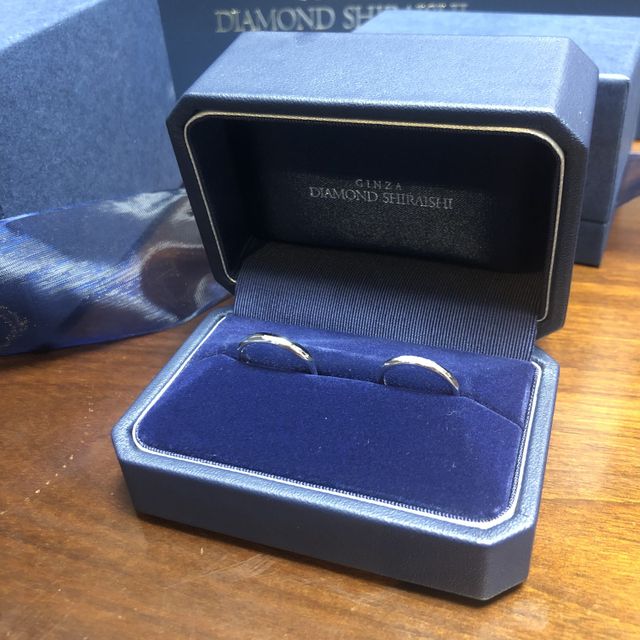 【銀座ダイヤモンドシライシの口コミ】 一生つけることを考えて、飽きないシンプルなデザインが良かったのでこち…