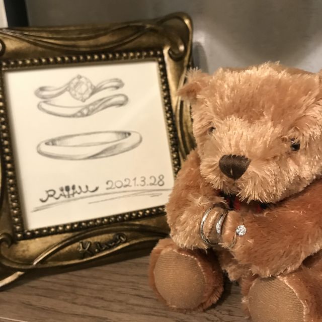 【ケイウノ ブライダル(K.UNO BRIDAL)の口コミ】 華奢なデザインでウェーブしてるものが気になり、スタッフの方に色々提案…