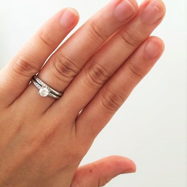 【トリニティ(Trinity)の口コミ】 資料請求をしてたくさんの指輪を見ていましたが、一番ピンっと来ていたデ…