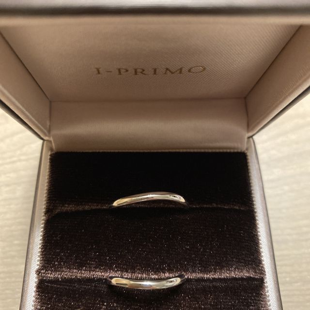 【アイプリモ(I-PRIMO)の口コミ】 あまり派手でなくて、シンプルなデザインがよく、また細めの方が指に馴染…