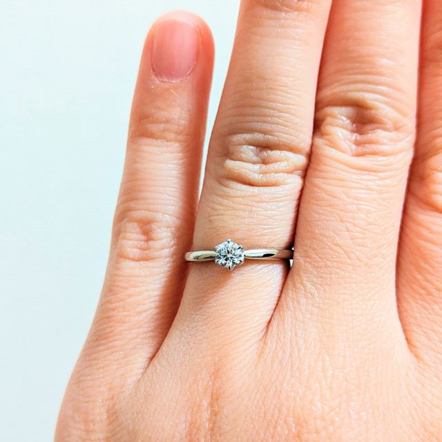 【アイプリモ(I-PRIMO)の口コミ】 他のブランドのお店も5軒ほど回りましたが、アイプリモさんの指輪のダイヤ…