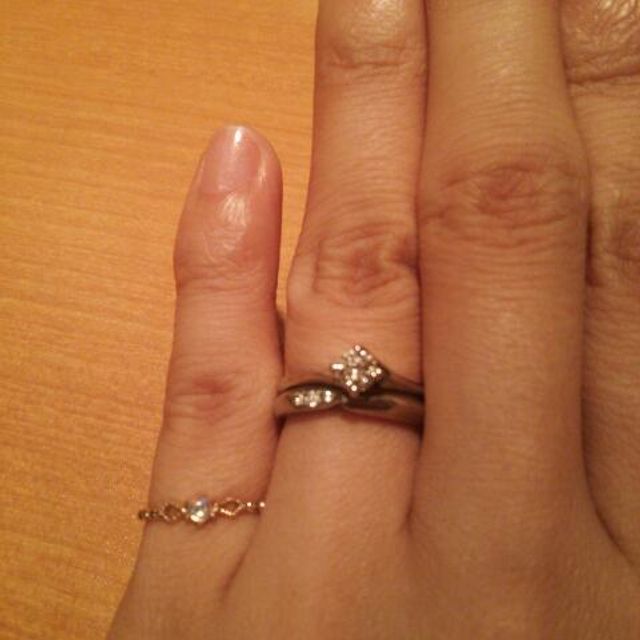 【銀座ダイヤモンドシライシの口コミ】 ダイヤモンドがキラキラしていて綺麗で美しさに魅了されました。すぐにこ…