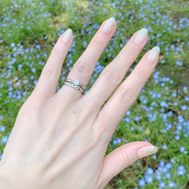 【ラザール ダイヤモンド(LAZARE DIAMOND)の口コミ】 太めで、シンプルすぎず、婚約指輪とダブル付けしてもオシャレな指輪を探…