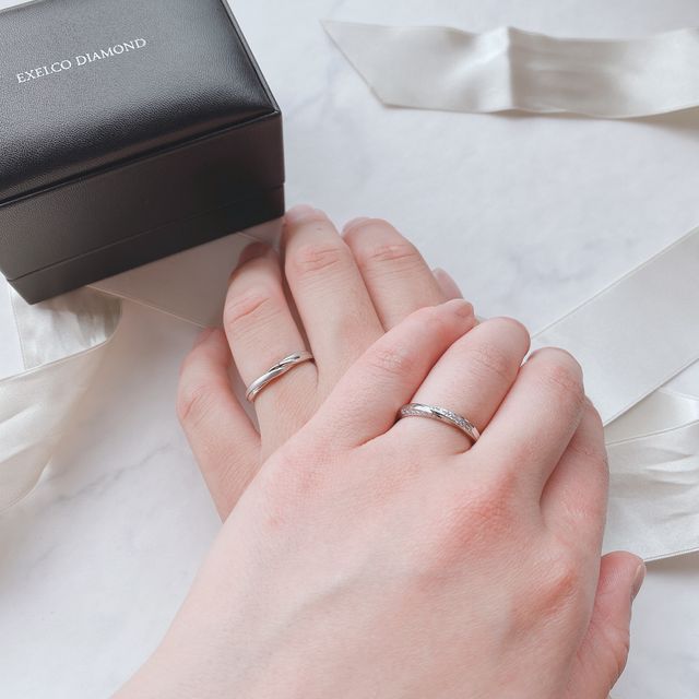 【エクセルコダイヤモンド(EXELCO DIAMOND)の口コミ】 デザインがたくさんある中でこちらのデザインを選びました。少しキツく感…