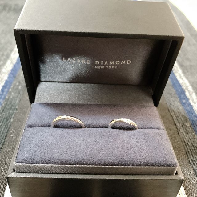 【ラザール ダイヤモンド(LAZARE DIAMOND)の口コミ】 婚約指輪との一体感、つけ心地で決めました！

条件としては、
婚約指輪で…