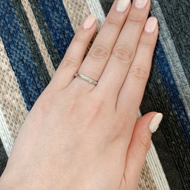 【ラザール ダイヤモンド(LAZARE DIAMOND)の口コミ】 婚約指輪との一体感、つけ心地で決めました！

条件としては、
婚約指輪で…