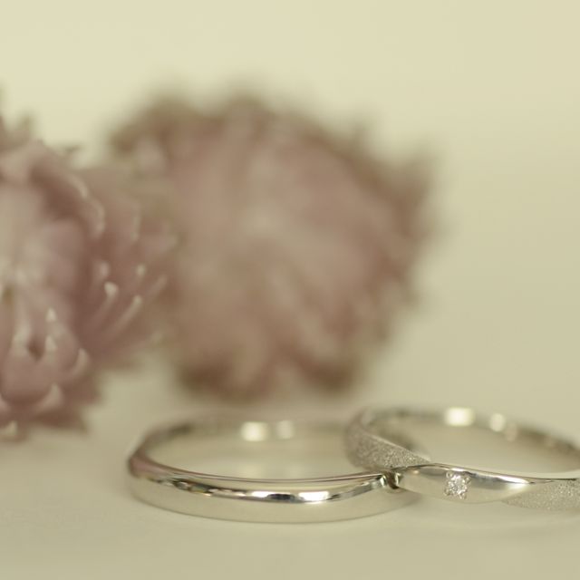 【CRAFY(クラフィ)の口コミ】 結婚指輪をいろいろ調べていくと海外の有名メーカーのシンプルなデザイン…