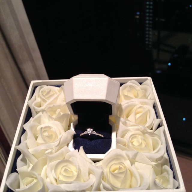 【4℃ BRIDAL(ヨンドシーブライダル)の口コミ】 元々、ペアリングは4℃ブランドで統一していたので、婚約指輪も4℃ BRIDALで…