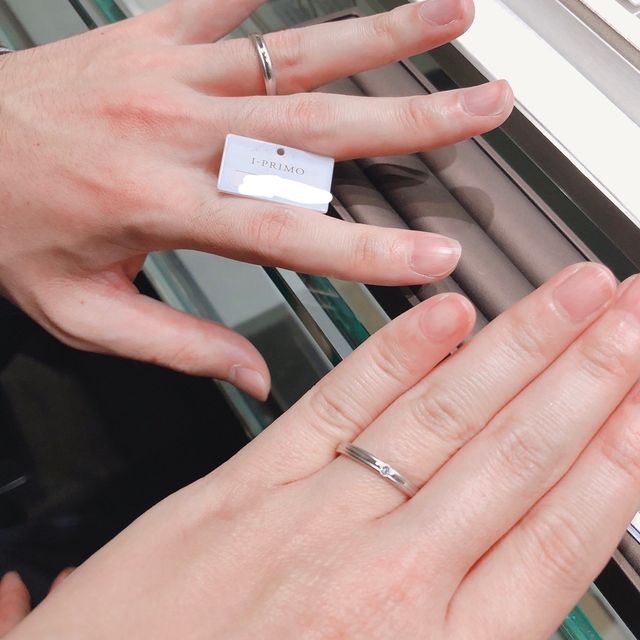 【アイプリモ(I-PRIMO)の口コミ】 指輪のデザインがよく、女性では可愛らしさの中でもシンプルで普段使いで…