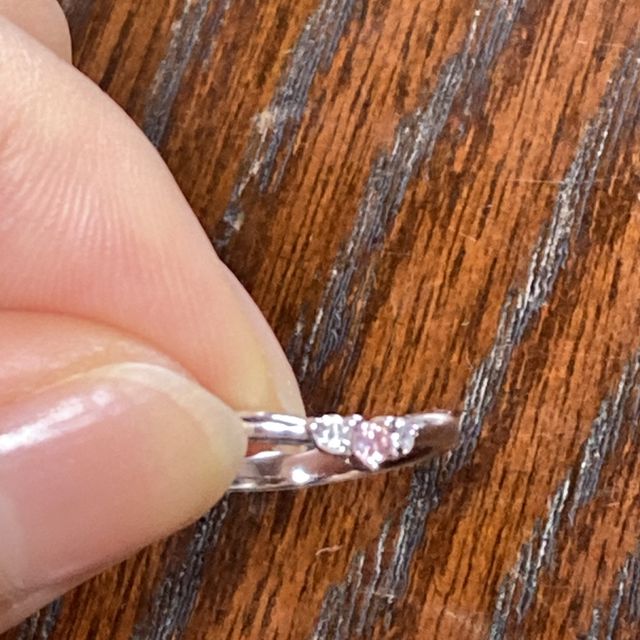 【宝寿堂(ほうじゅどう)の口コミ】 当初から、ピンクダイヤを探していました。
3店舗ほど訪問していましたが…