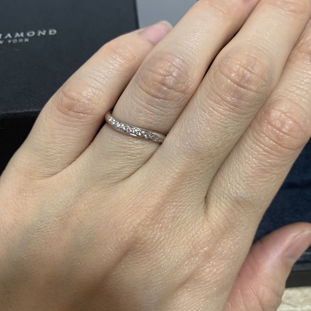 【ラザール ダイヤモンド(LAZARE DIAMOND)の口コミ】 指輪探しにおいてシンプルなものよりもメレダイヤがあるほうがいいと思っ…