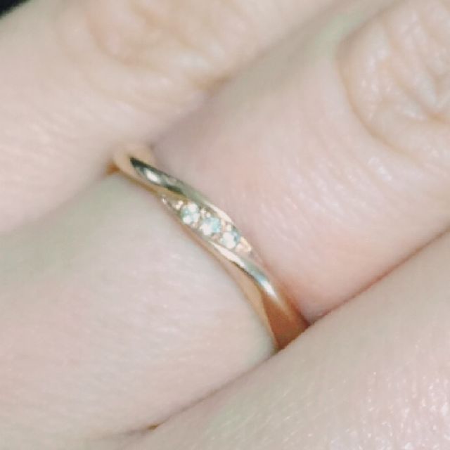 【ENUOVE(イノーヴェ)の口コミ】 カーブがきれいで、デザインが優秀！
ダイヤモンドは埋まっていて取れにく…