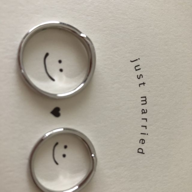 【アイプリモ(I-PRIMO)の口コミ】 デザインが気に入った。男性側の指輪が太かったためか、ストレートタイプ…