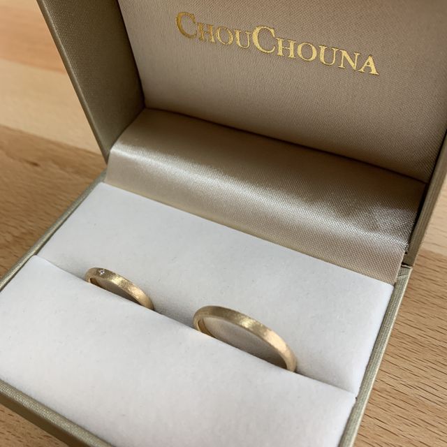 【CHOUCHOUNA(シュシュナ)の口コミ】 普段から使いやすいように、マットで石があまり目立たないものを探してい…