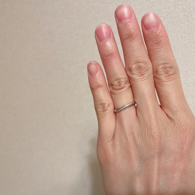 【銀座ダイヤモンドシライシの口コミ】 結婚指輪は長くつけるものだから、シンプルなのかなーと思っていましたが…