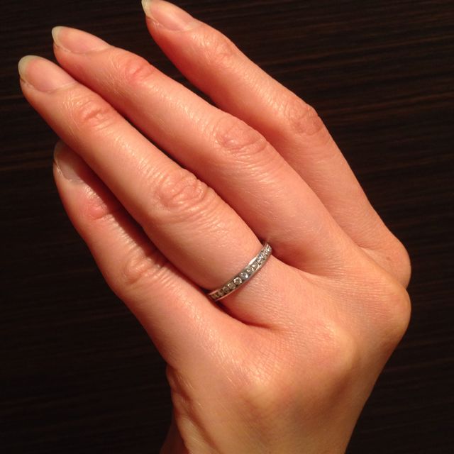 【STAR JEWELRY(スタージュエリー)の口コミ】 初めは一周ダイアのあるエタニティタイプを希望していましたが、長く常に…